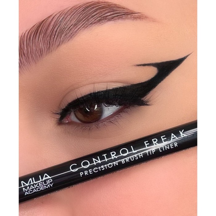 MUA Control Freak Liquid Eyeliner - Υγρό Eyeliner Jet Black