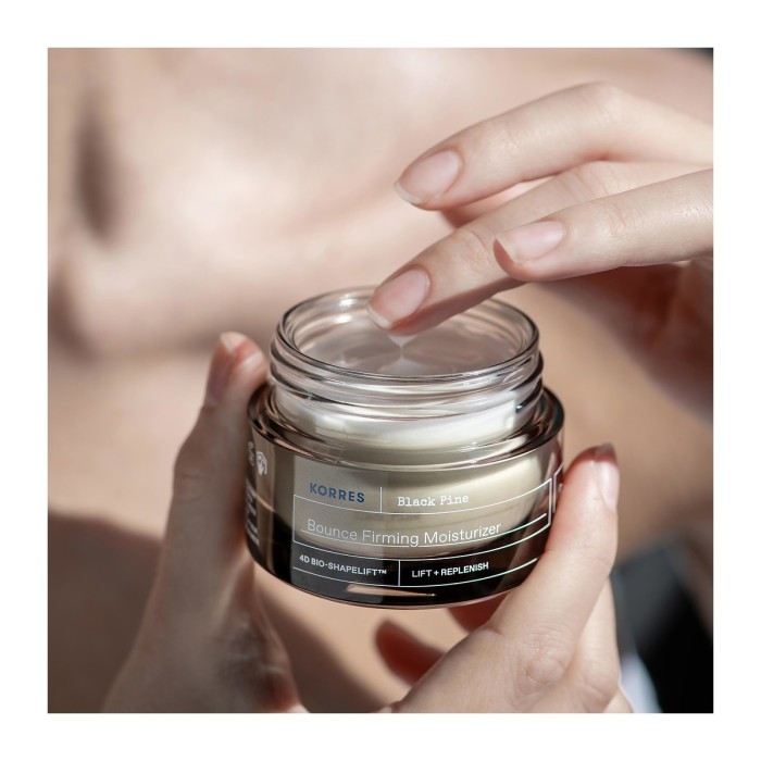 Korres Κρέμα Ημέρας για Σύσφιξη & Lifting Μαύρη Πεύκη, 40ml