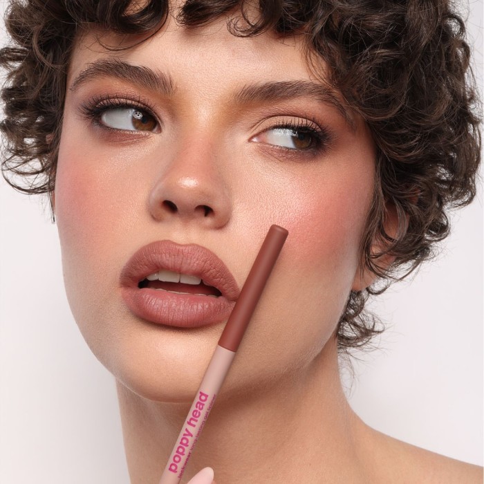 Poppy Head Lipliner Lockwear 01 Hero Shade