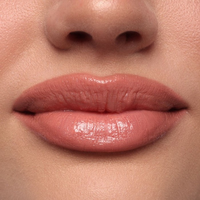 Poppy Head Plumpfiction Lipgloss 02 Screen Kiss