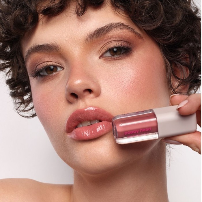 Poppy Head Plumpfiction Lipgloss 02 Screen Kiss
