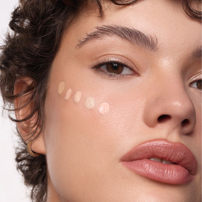 Poppy Head Concealer Eyece Cream 02 Beige Freeze
