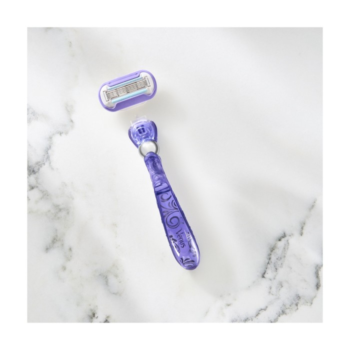 Gillette - Venus Deluxe Smooth Swirl Handle & Razor Blade Refill, 1set